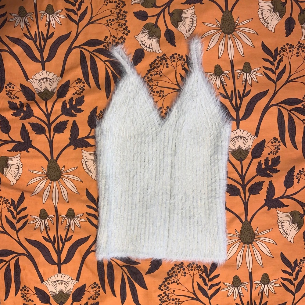 Flawless Baby Blue Eyelash Sweater Tank Size M